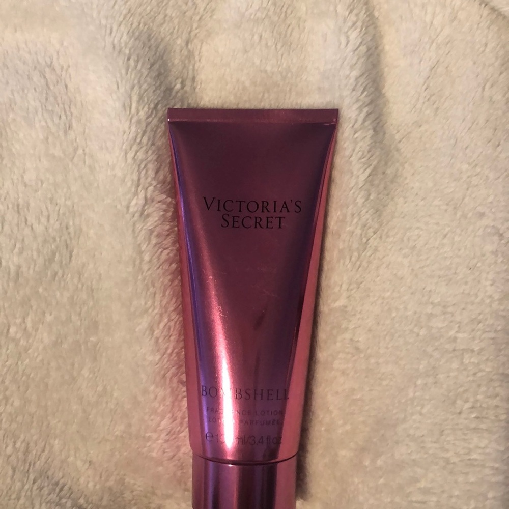 Bombshell VS lotion